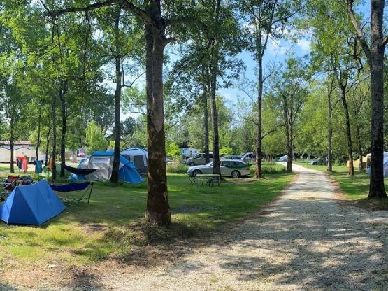 Emplacement Routard, moto / vélo + tente, sans électricité