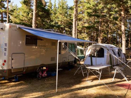 Parcela, 1coche, electricidad 6A