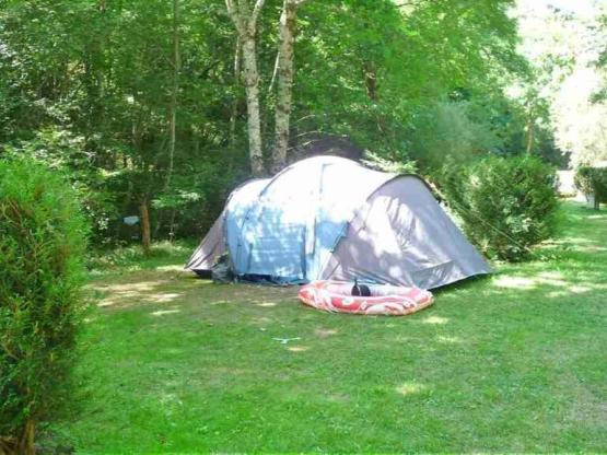 Emplacement Rivière (très ombragés en bord de rivière)