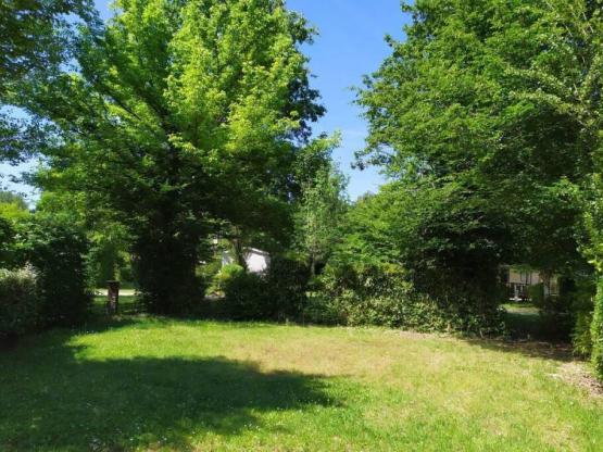 Emplacement Confort : 2 Personnes + Véhicule + Electricité