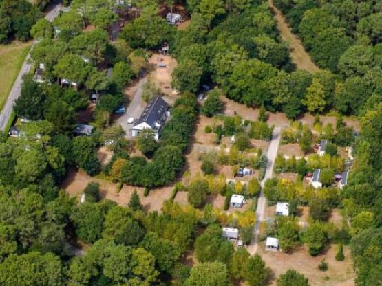 emplacement camping car autonome hiver (sanitaires fermés)/aire de vidange ouverte