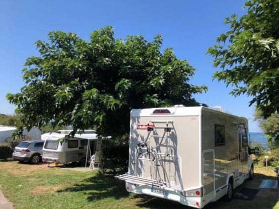 Parcela con electricidad (Vistas al mar)