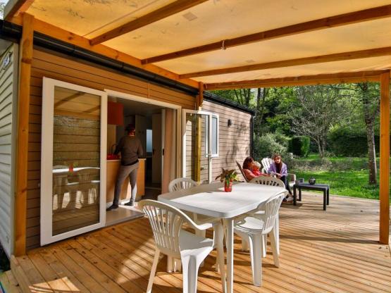 Mobil home Confort 23m² (2 chambres) + TV + Terrasse couverte