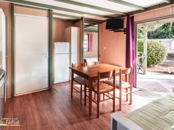 Mobil-Home Premium 32m² (2 chambres) réservé aux personnes à mobilité réduite avec climatisation