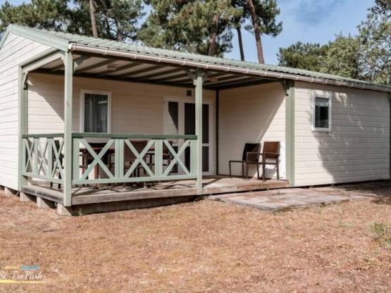 Chalet Premium 46m² (3 slaapkamers) + airconditioning + overdekt terras + TV