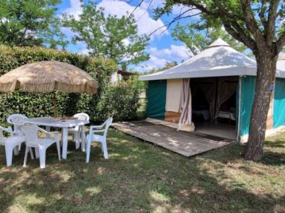 Canvas bungalow 16 m² (without toilet block)