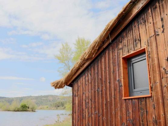 Die Hütte des Fischers 21m² Confort - 1 Schlafzimmer + TV + Seeufer