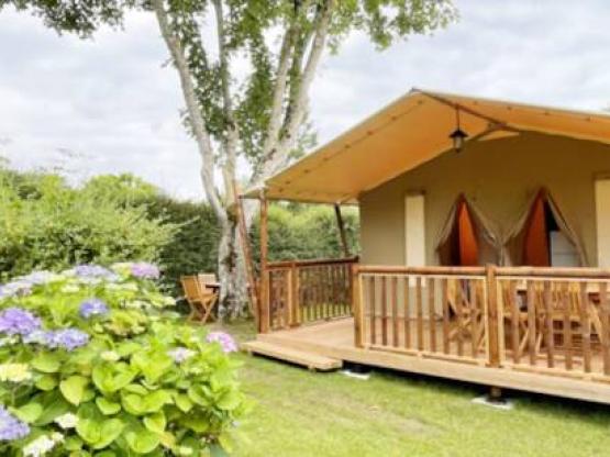 Lodge Tente - 2 chambres + Terrasse couverte