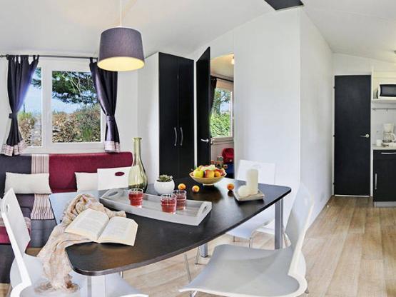 Mobil Home Confort - 2 chambres - Terrasse Couverte - 8 à 12 ans