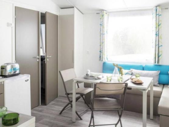 Mobilheim Confort 2 Schlafzimmer + TV + überdachte Terrasse