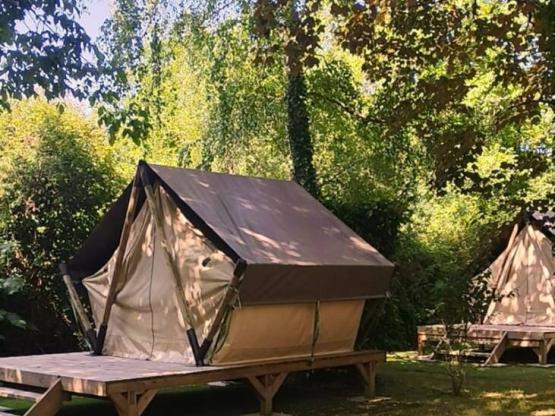 Tente Lodge  (électricité incluse)