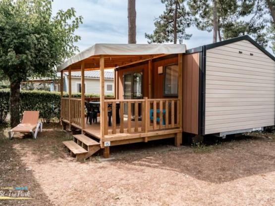 Mobil-home Premium 19m² (1 chambre) + Lave-vaisselle + Terrasse semi-couverte 11m²