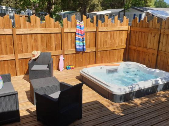 COTTAGE TRIO STANDING 3 bedrooms- TV- dishwasher