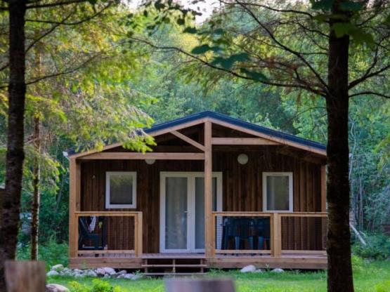 Chalet douglas avec lave-vaisselle 3ch - 35m² et terrasse couverte (2022)