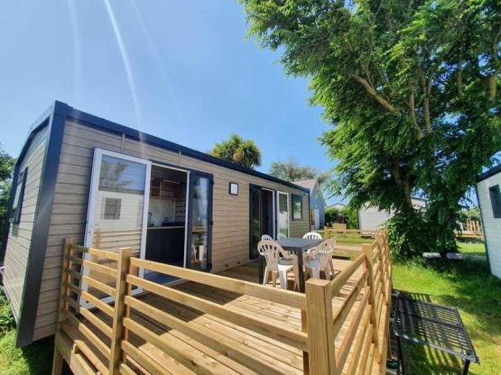 Stacaravan Grand Large 3 slaapkamers met terras