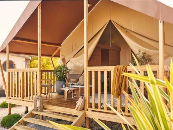 Eco tente premium - du dimanche au dimanche - juillet/août