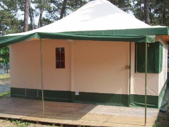 TENTE PAGAN 25 M2 AVEC SANITAIRE (GAMME ECONOMIQUE)