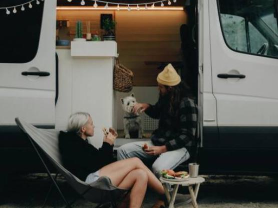 CAMPING CAR & VAN (électricité inclus)