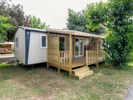 Mobil-home Les Calanques  avec terrasse couverte