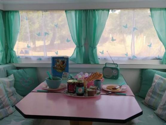 Caravane Barbe à Papa Vintage