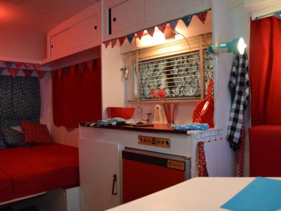 Caravane VINTAGE - 1 chambre