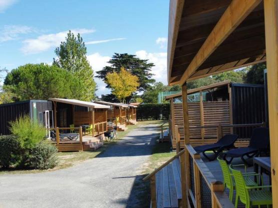 Homeflower Premium 35m²  (3ch) + TV + LV + Terr. couverte + Draps + CLIM + Quartier semi piéton