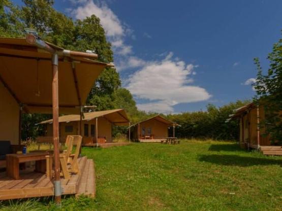 SLOW LODGE - 2 bedrooms without bathroom