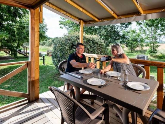 BUNGALOW 2 COSY 2 ch - clim - TV - BBQ - Ménage* -  31m2 + terrasse couverte