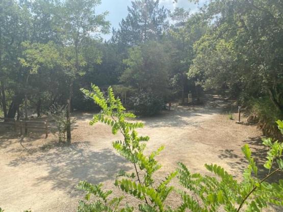 Emplacement pour cycliste ou randonneur