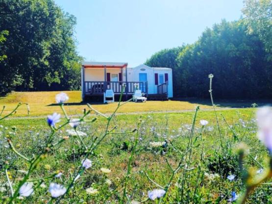 Mobil home 2 chambres panoramique Dordogne climatisé lave -vaiselle