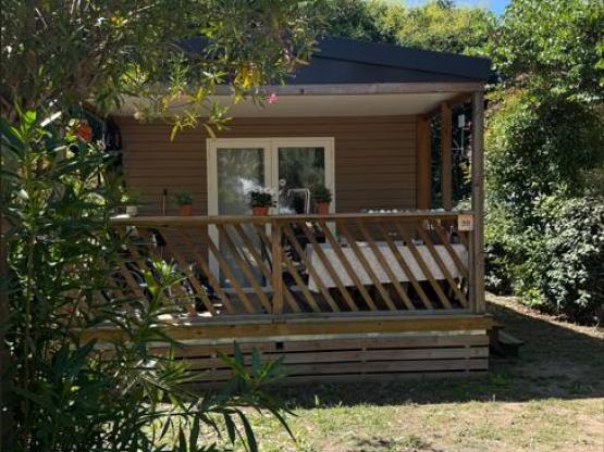 Mobil-Home HIBISCUS Premium 32m² (2 chambres) - terrasse couverte 8 m² - TV - LV - Climatisation