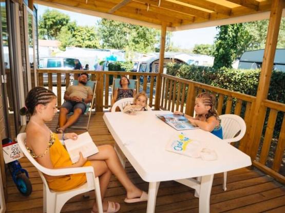 C- Mobil-home Caraïbes climatisé 2 chambres