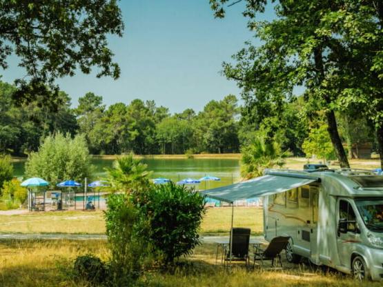 EMPLACEMENT CAMPING-CAR