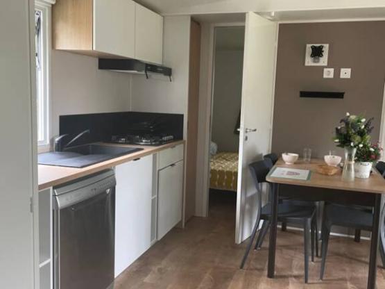 Homeflower Premium 2023 - 3 chambres 35m² + Terrasse semi-couverte + LV + TV