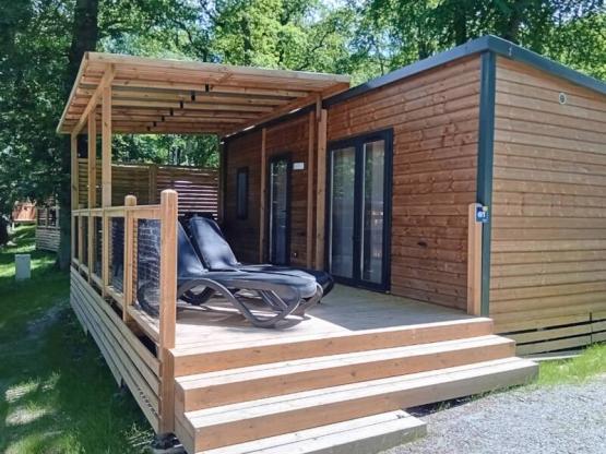 Homeflower Premium 29m² (2 chambres) + CLIM + terrasse semi-couverte + TV + draps + serviettes