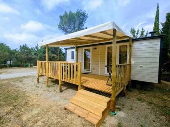 Stacaravan PREMIUM - Airco/TV/Vaatwasmachine - 2 slaapkamers - 31m²