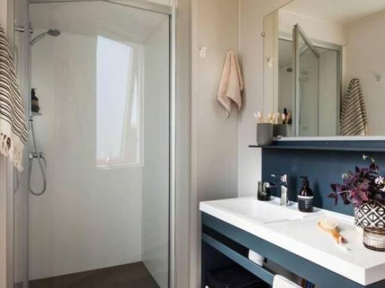 Cottage FAMILY "VUE LAC" terrasse couverte (en option chauffage/clim,TV) nouveauté 2023