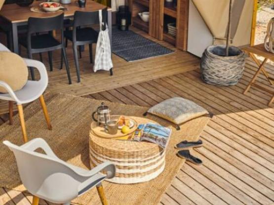 ECO-LODGE "le Safari"        La tête dans la Nature en Famille