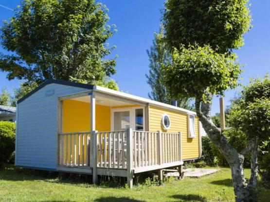 Comfortabele stacaravan 28m² - 2 slaapkamers - halfoverdekt terras - TV