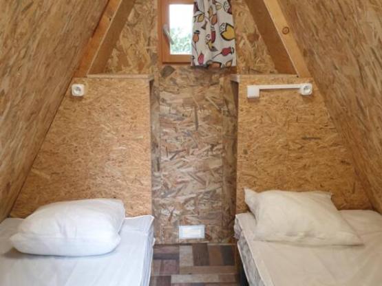 Tente bois - 1 chambre -