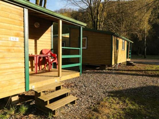 Chalet locatif 2 chambres avec cuisine et WC séparé