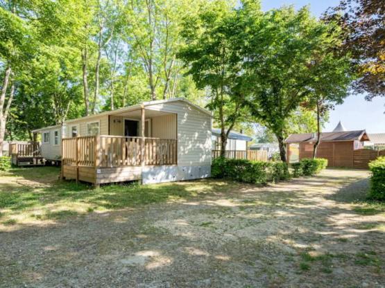 Stacaravan stam - 2 slaapkamers - 30 m² - klein terras -