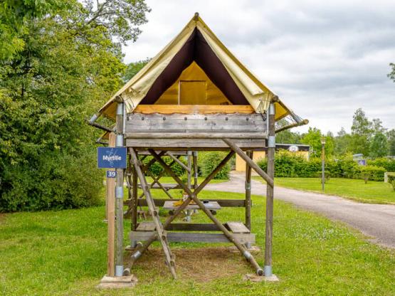 Tente Bivouac sur pilotis