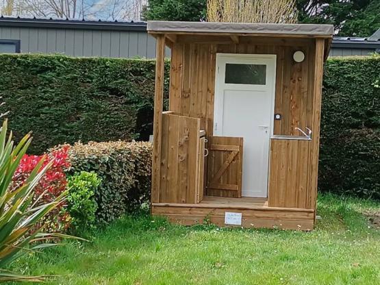 Pitch with individual sanitary facilities