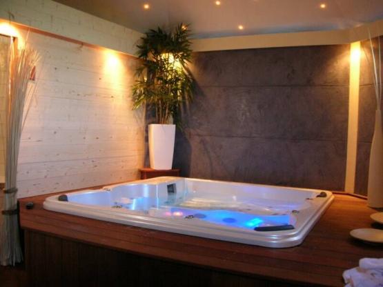 RELAXING NIGHT : 1 night + 1 Spa (1h) 2p + breackfast