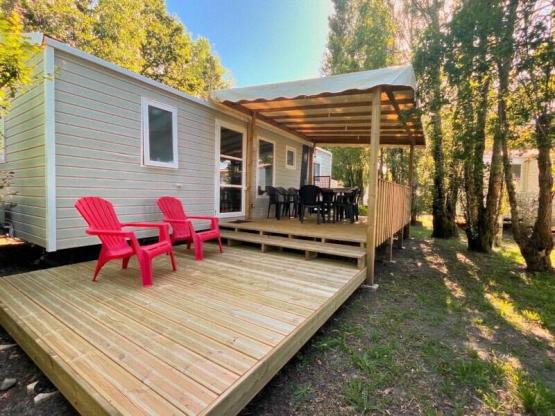 Mobil Home Premium - 35m² - Climatisation - 3 chambres - vaste terrasse -