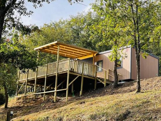 Cottage Premium - 3 chambres - 2SDE - 2WC - clim - lave-vaisselle - TV - Terrasse XL - 37m²