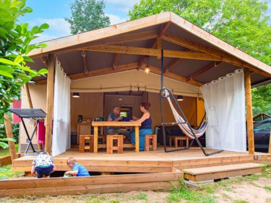 Ecolodge Cotton Toilée Confort 35m² 3 chambres dont terrasse couverte de 11m² + TV