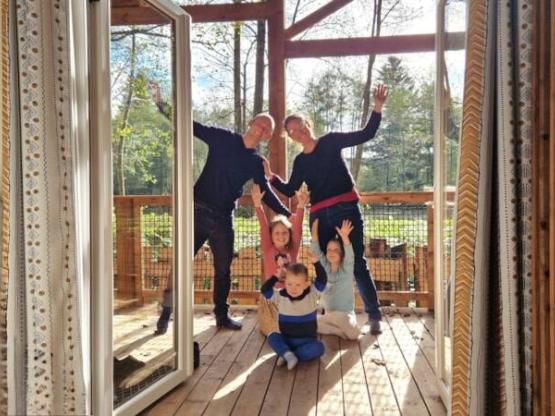 Chalet de l'île- 35m² - 3 bedrooms with dishwasher - on stilts - pond view - 6p - 2024