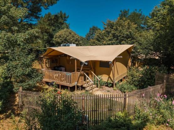 TENTE - 3 chambres - 1 salle de bain - SAFARI LODGE PREMIUM - 49 m² -